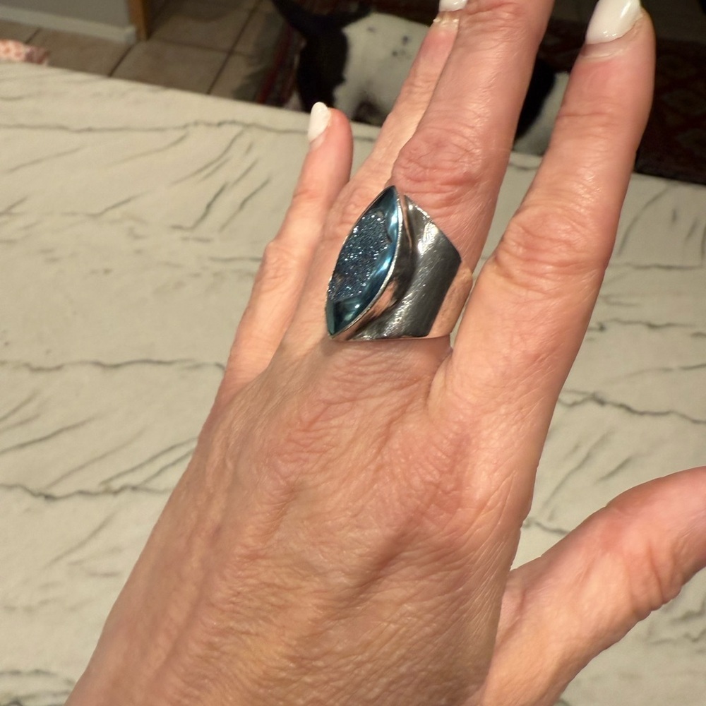 Sterling Silver and Druze Ring Signed by Artist - Picture 12 of 16